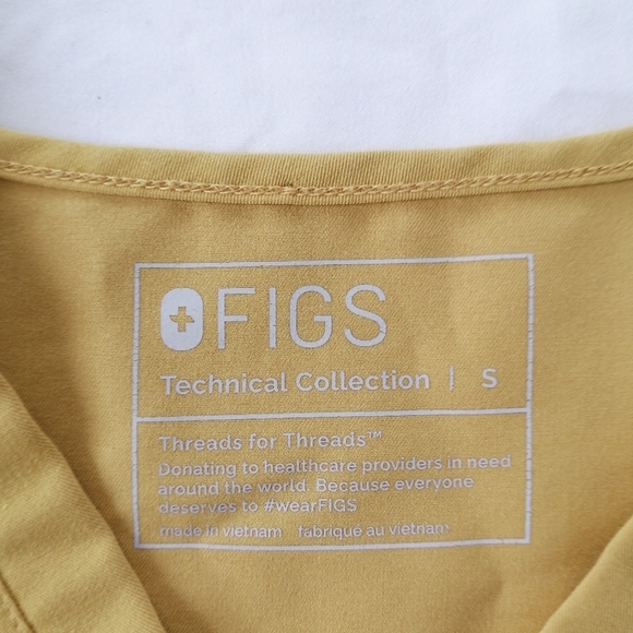 Figs Catarina One Pocket Short Sleeve Scrub Top Yellow Small - Picture 8 of 13